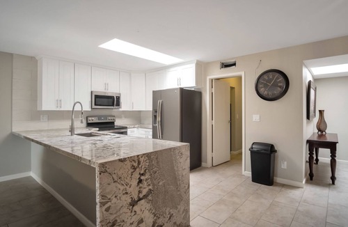 East Mesa House | Beautiful CLEAN Townhome in East Mesa - w/Community Heated Pool
