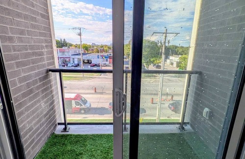 Tam O'Shanter-Sullivan Condo | Beautiful condo w/2 Full Bathroom located perfectly in the middle of Scarborough