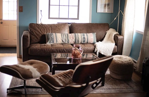 Wasaga Beach Cottage | Beautiful cozy cottage, few steps to a sandy semi-private beach,