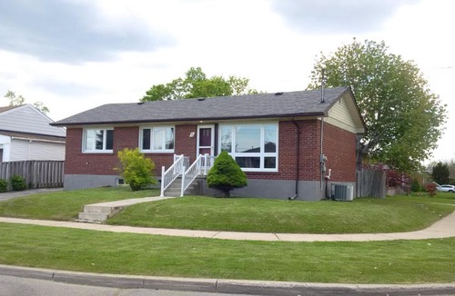 Wexford House | Beautiful Detached Clean and Spacious 6 Bedroom House - Toronto