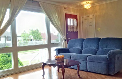 Wexford House | Beautiful Detached Clean and Spacious 6 Bedroom House - Toronto