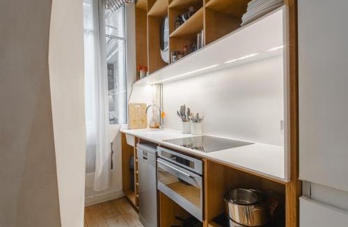 Les Puces de Saint-Ouen Apartment | Beautiful family flat nearby the Flea Market, Stade de France, Montmartre