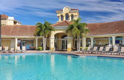 Florida Central Atlantic Coast Apartment | Beautiful Family Townhome, Near The Parks - 8000-104