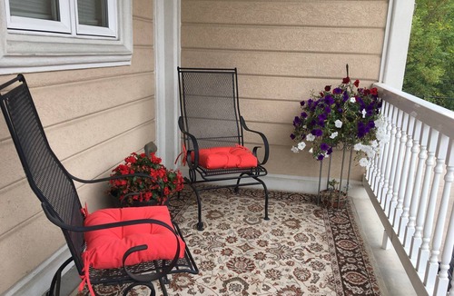 Lemont House | Beautiful Home in Happy Valley 2.2 Miles from Beaver Stadium
