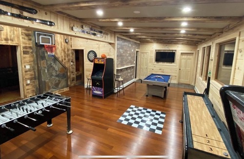 Hunter House | Beautiful House 1 Mile From Hunter Mountain