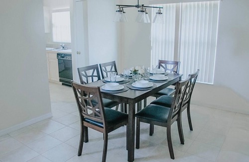 Indian Wells House | Beautiful house at Disney's DOORSTEP! Only 4 miles away!