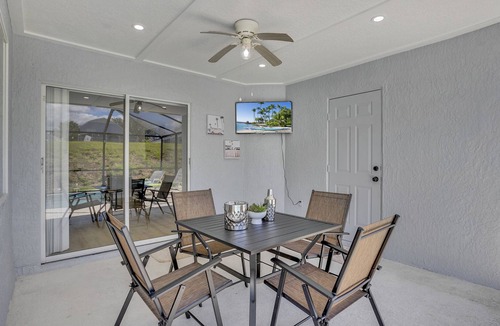 Hillcrest Estates House | Beautiful House near Disney/Univer w/private pool