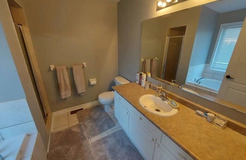Dean Park House | Beautiful, Ideally located luxury entire 4 bedroom + Parking