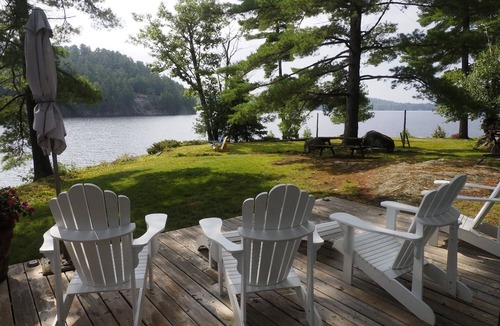 Port Sydney Cottage | Beautiful Island Cottage with Amazing Views, Private Dock in Huntsville Canada