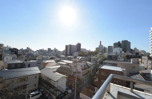 Toshima Apartment | Beautiful Japanese Gardens by Walk