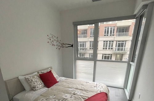 Bathurst Quay House | Beautiful Modern townhome in heart of downtown Toronto