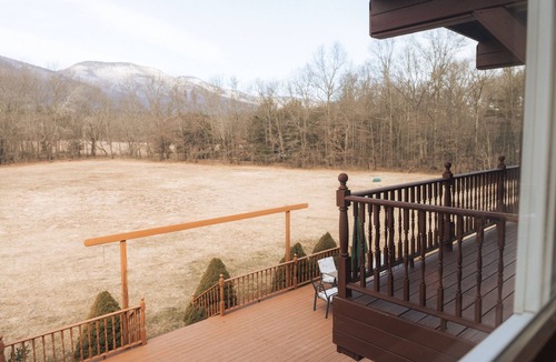 Round Top Villa | Beautiful Mountain Villa