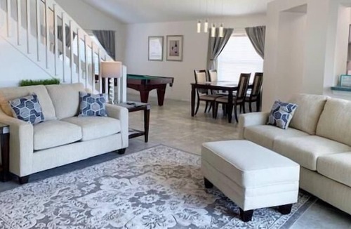 Esprit House | Beautiful Pool Home with a Golf Course View