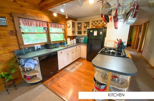 Town of Jerusalem House | Beautiful Retreat w/Amazing Views-Kayak&Canoe! Lakefront! Free WIFI
