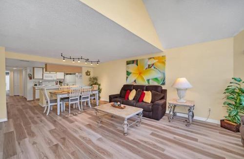 Royal Palm Bay House | Beautiful Royal Palm Bay Condo near Disney