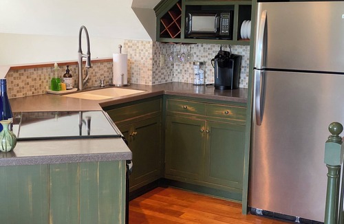 Town of Benton Ski Chalet | Beautiful Seneca Lake Chalet with stunning lake and Pond views