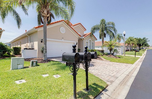 Tuscan Hills House | Beautiful Single Floor Private 5 BR, 4 BA Villa only 12-15 minutes from Disney
