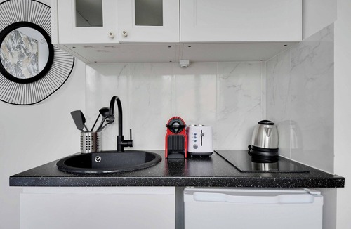 Belleville Apartment | Beautiful studio - 2P - Parc de Belleville