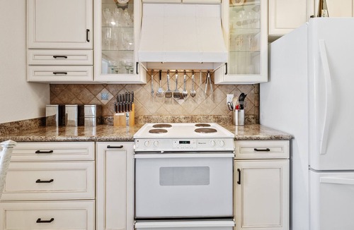Sun City House | Beautiful Sun City Home! - Golf, Shopping, & Spring Training at Your Doorstep!