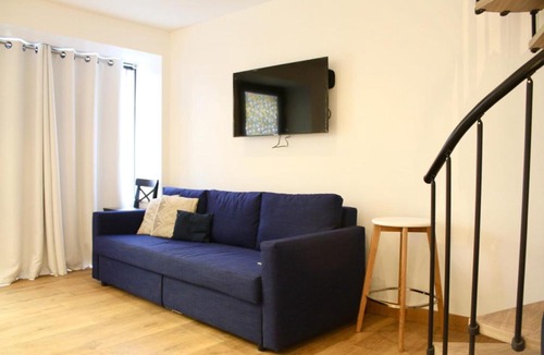 Belleville Apartment | Beautiful town house Buttes Chaumont/Belleville !