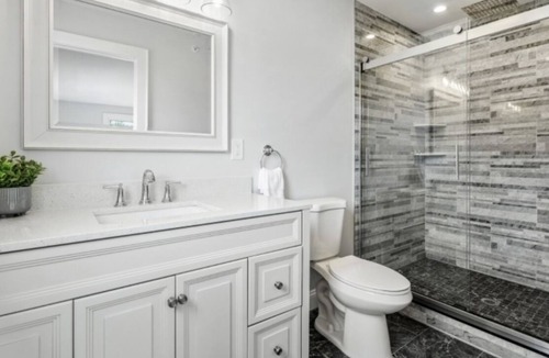 Vauxhall House | Beautiful Townhouse 30 minutes from midtown NYC!