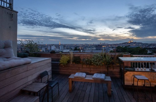 Combat House | Beautiful & unique view of Paris from a big terrace, LOFT by the Buttes Chaumont