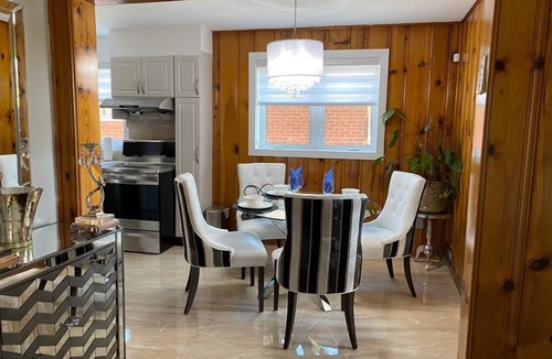 Wexford - Maryvale House | Beautiful Vacation or Relocation Home in Scarborough