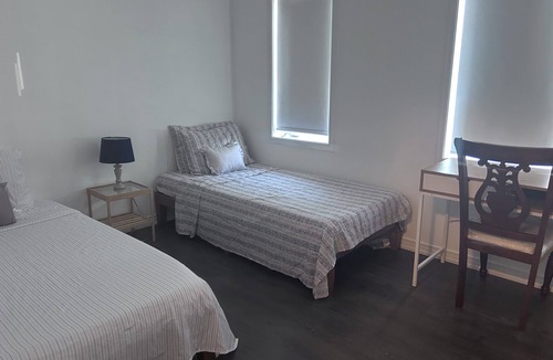 Thorold House | Bedroom Unit 3 (Twin Beds) in Thorold, Ontario