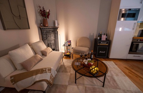 Enfants-Rouges Apartment | Best life in Paris