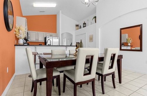 Highgate Park House | Best of Orlando Relaxing Quiet Pool Vacation Home