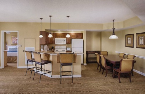 Lake Buena Vista Resort | Best Rates at Wyndham Bonnet Creek's Top Family Resort - 2 BR Deluxe -Sleeps 8