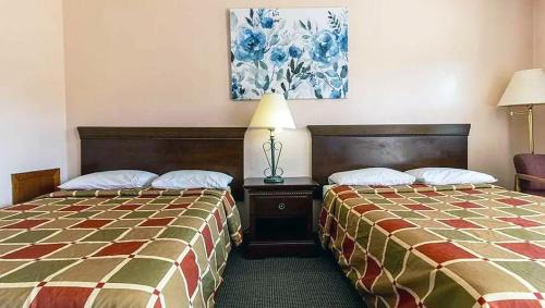 Hawk Run Hotel | Best Travel Inn Philipsburg