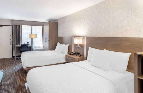 Rockville Centre Hotel | Best Western Mill River Manor