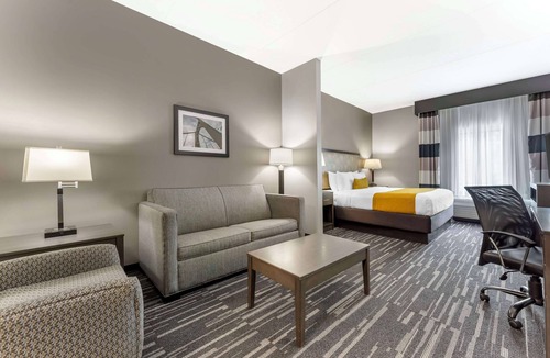 Cranberry Township Hotel | Best Western Plus Cranberry-Pittsburgh North