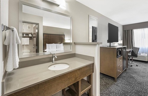 North Spokane Hotel | Best Western Plus Spokane North