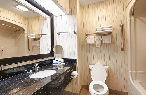 Airport Corporate Hotel | Best Western Plus Travel Hotel Toronto Airport