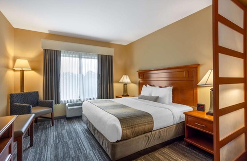 State College Hotel | Best Western PLUS University Park Inn & Suites
