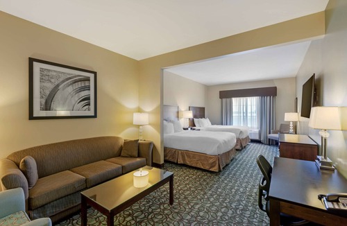 Walkerton Hotel | Best Western Plus Walkerton Hotel & Conference Centre