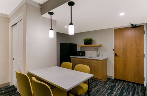 Harrisburg Hotel | Best Western Premier The Central Hotel & Conference Center