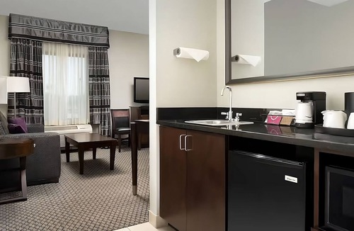 Athens Hotel | Better Choice for your Vacation! 4 Relaxing Units, Indoor Pool, Free Breakfast!