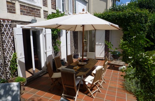 Sevres House | Between Paris and Versailles, charming townhouse Special Olympics
