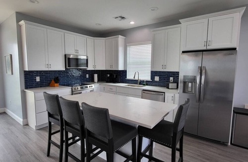 Lake Catherine House | Between The Lakes! 5 Bedrooms