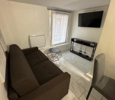 Strasbourg -Saint-Denis Apartment | Bienvenue dans le 10ème arrondissement !
