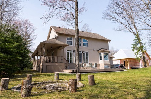 Wymbolwood Beach House | Big Beautiful Georgian Bay Family Cottage