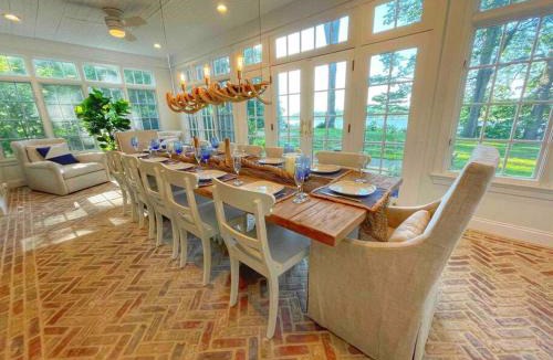 Centreville Villa | Blake House Historic Estate with Private Inn