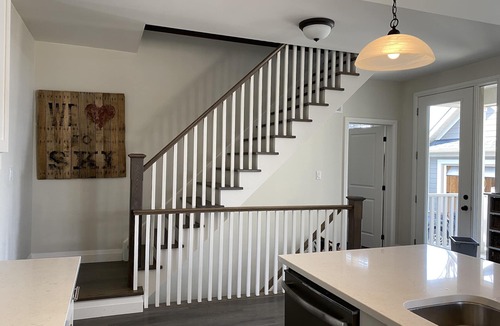 The Blue Mountains House | Blue mountain view, 4 bedroom home, steps to the village.