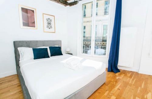 Paris City Center Apartment | BnBNova - 1BR - Le Louvre & Rivoli