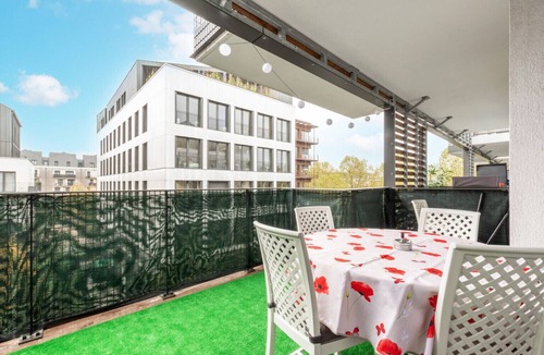 Montevrain Apartment | Bon Voyage by Plaza proche Disneyland