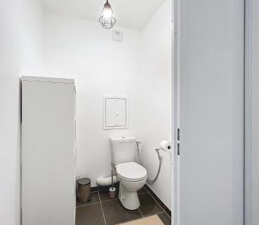 Villejuif Apartment | Botanic Oasis