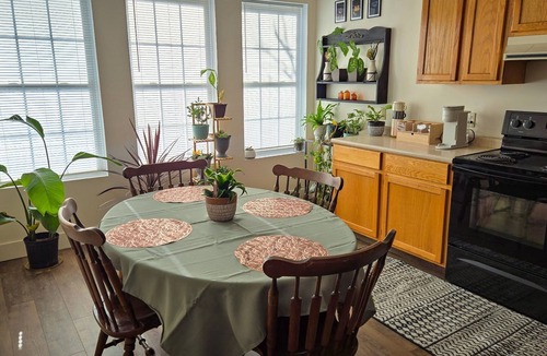 Hollidaysburg Apartment | Botanical Retreat - Spacious 2BR - Walk to Downtown Hollidaysburg